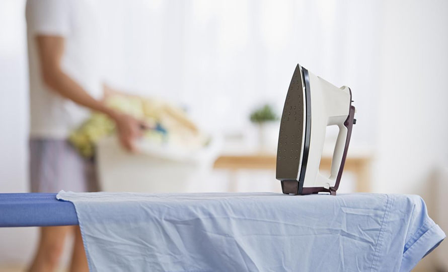 6 mẹo giúp hạn chế nếp nhăn quần áo khi mặc